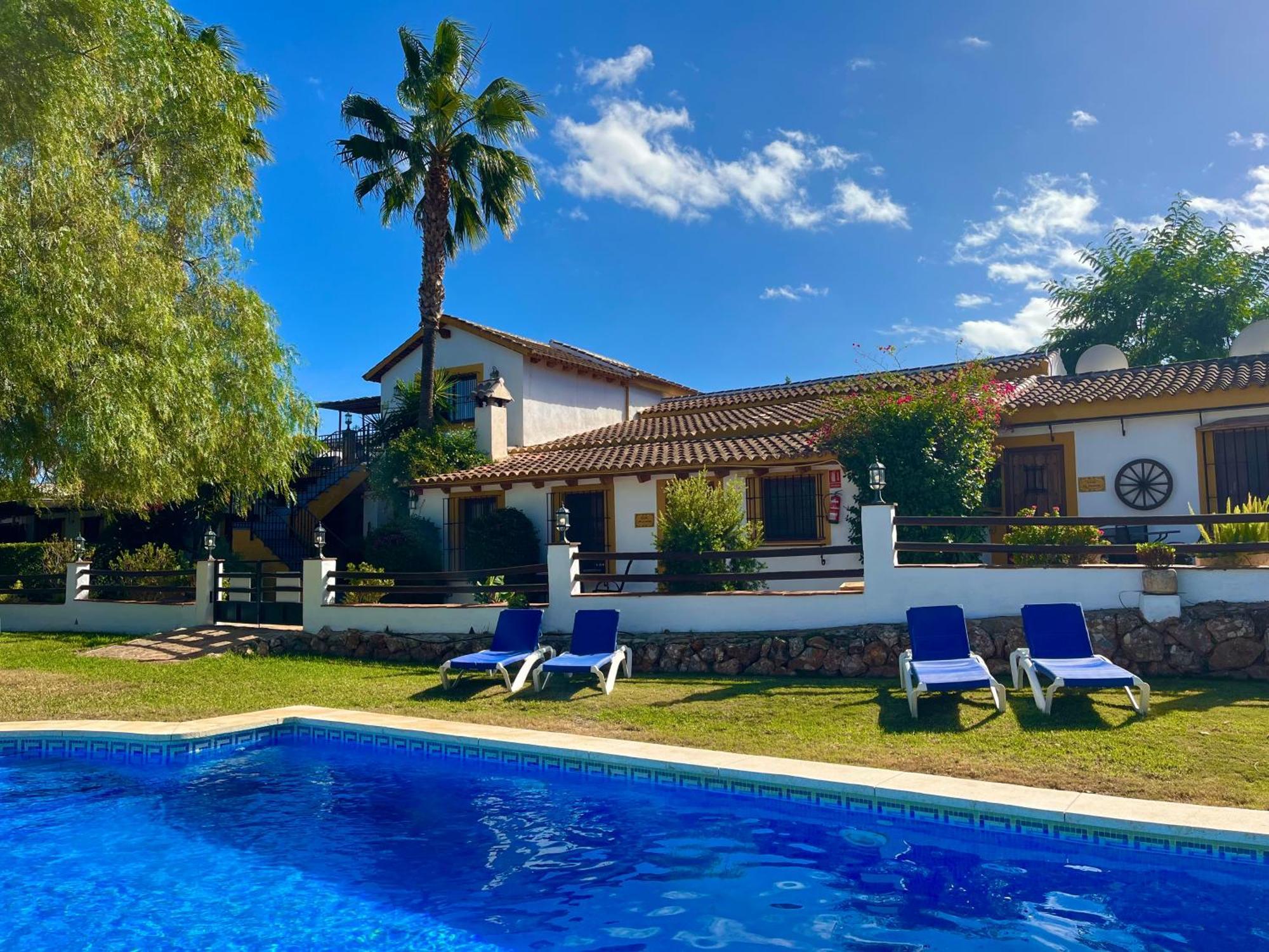 Hotel La Granja de Antonio Alhaurín el Grande Exterior foto